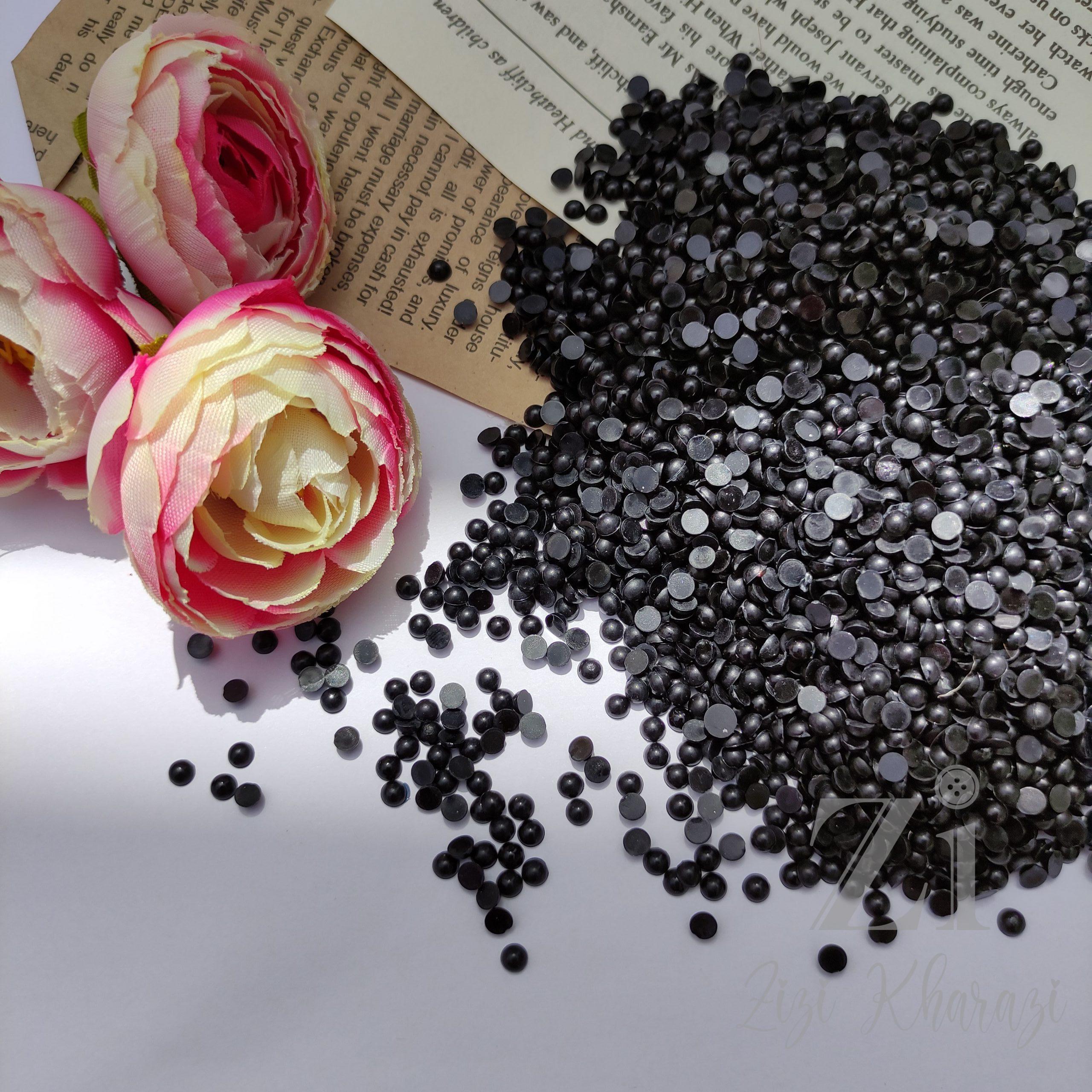 مروارید لپه ای مشکی سایز بسیار کوچک مروارید لپه ای مشکی سایز بسیار کوچک